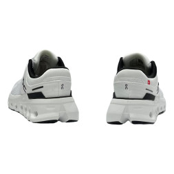 ON Cloud X 4 White/Black