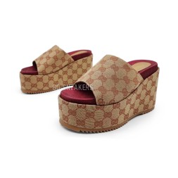 Gucci Platform Flip-flops Brown